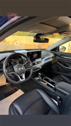 نيسان ألتيما